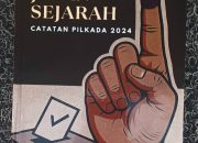 Ketua KPU Tebing Tinggi Terbitkan Buku Catatan Pilkada 2024, Direktur EDS Beri Apresiasi