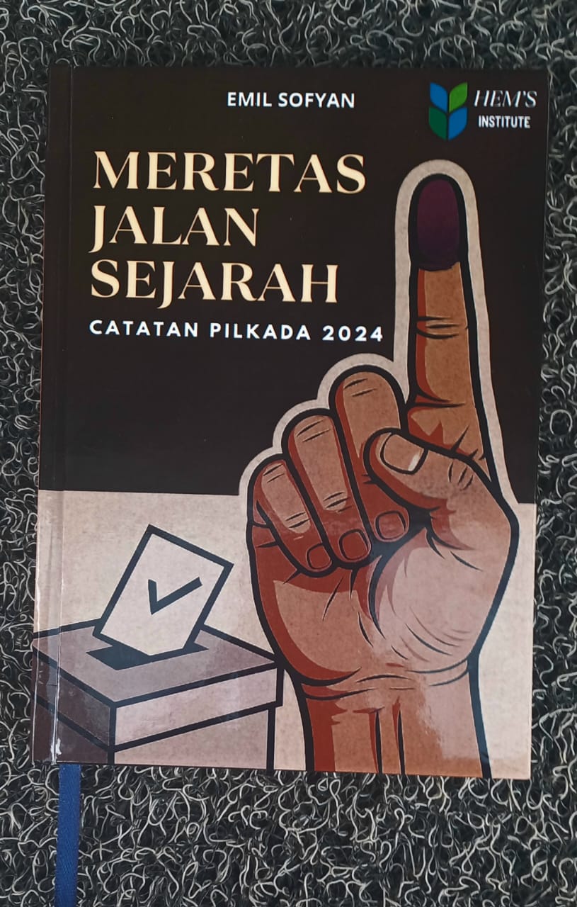 Buku "Meretas Jalan Sejarah" karya Emil Sofyan (Foto: Ist)