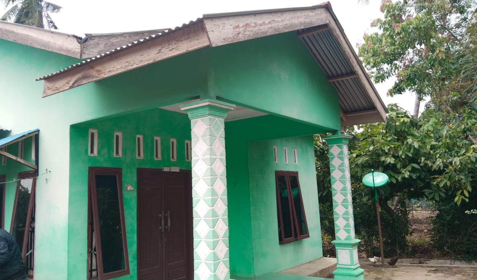 Rumah yang diduga kuat sebagai tempat penyimpanan rokok (Foto: Ist)