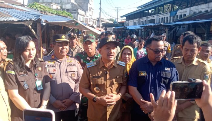 Kapolsek Rambutan Dampingi Wali Kota Kunker ke Pasar Inpres Tebing Tinggi