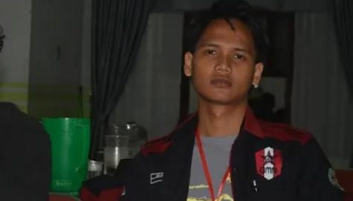 Ironi di Balik Terompet Hari Pendidikan