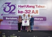 Dandhy Dwi Laksono dan Tim Film “Pesta Babi” Raih Udin Award 2026