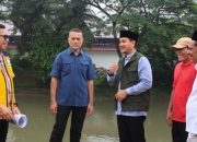 Dampingi Kunjungan Komisi V DPR RI Tinjau Tanggul Sungai Padang, Wali Kota Tebing Tinggi Apresiasi Pemerintah Pusat